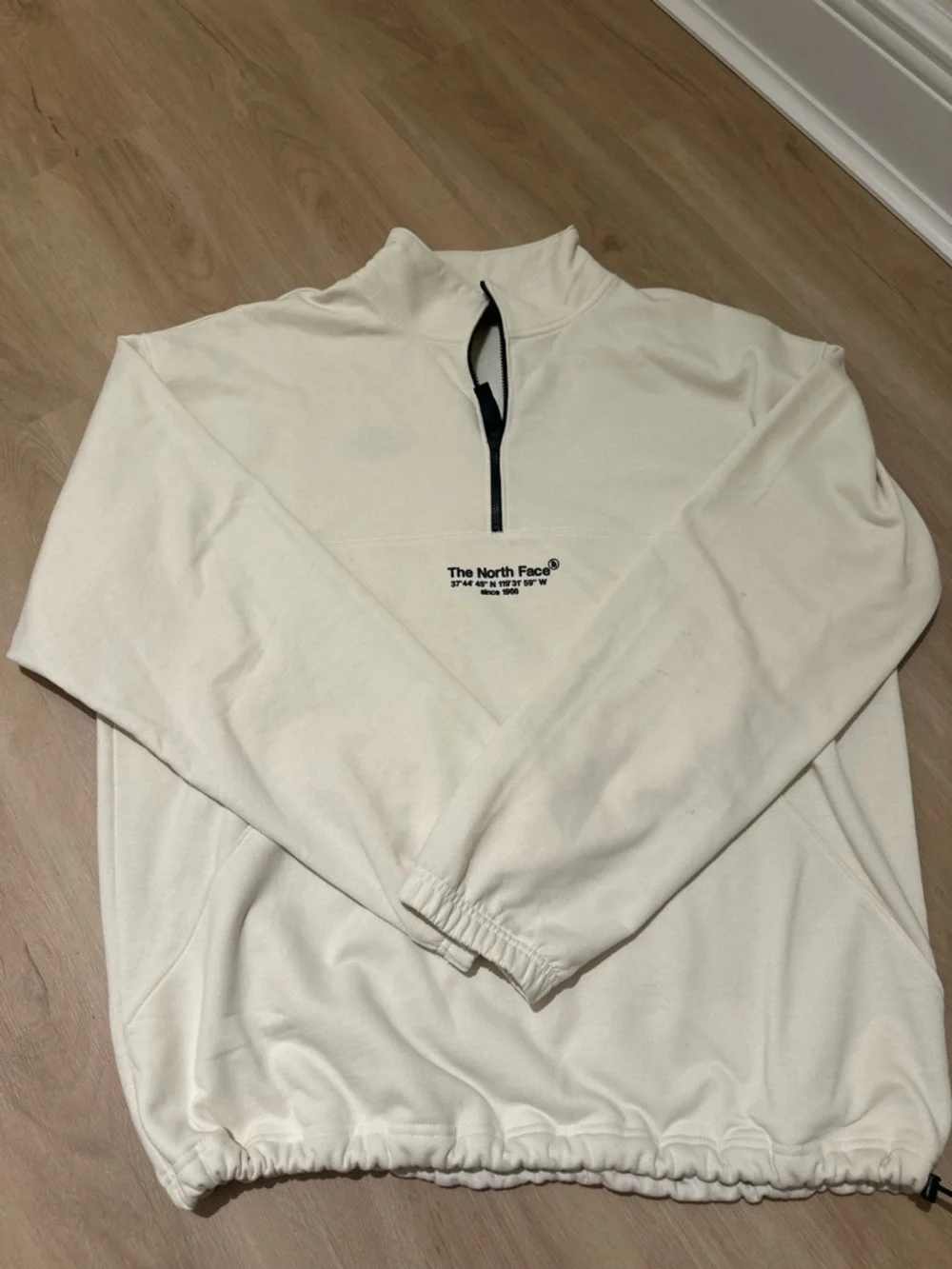The North Face Men's AXYS ¼-Zip Fleece in White Dune Mens Size M - Picture 1 of 8